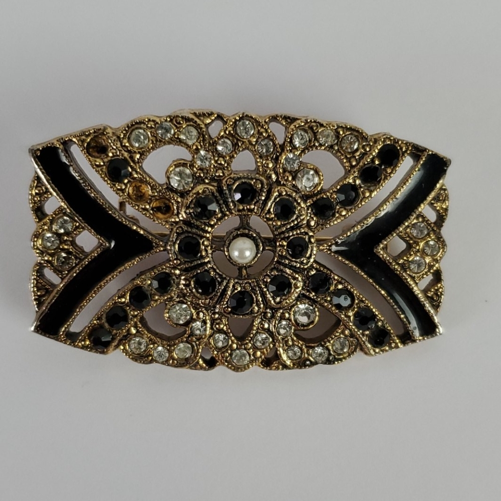 Brooch